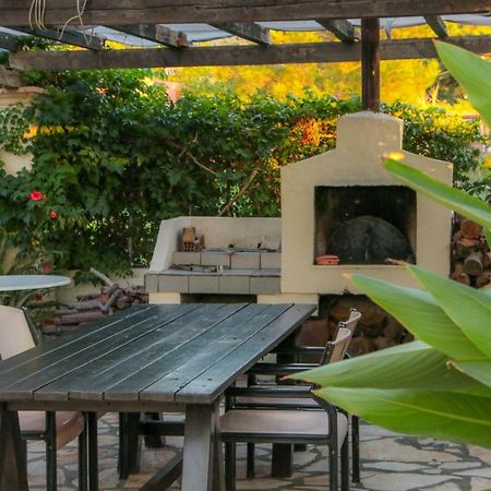 Lefkes Apartments 2 Ахарави Екстериор снимка