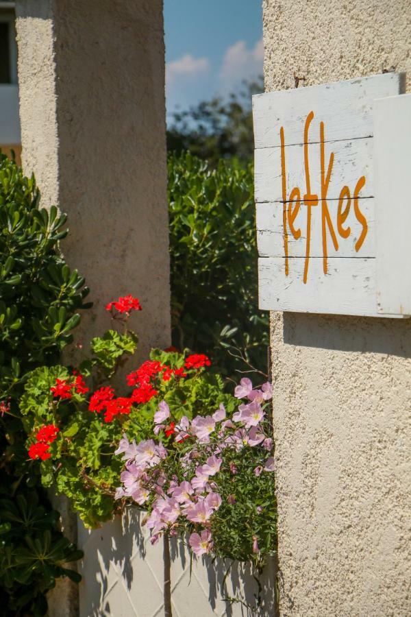 Lefkes Apartments 2 Ахарави Екстериор снимка